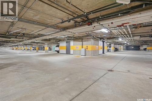 212 235 Evergreen Square, Saskatoon, SK - Indoor Photo Showing Garage