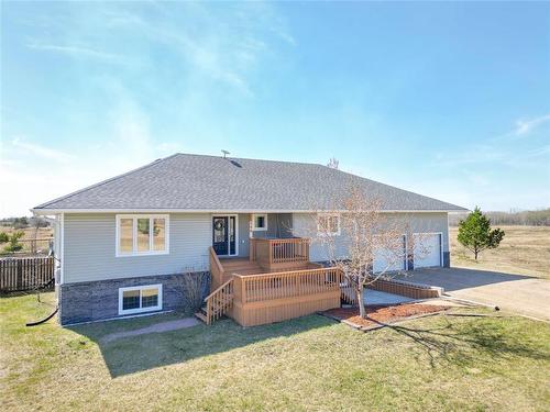 348 Hoops Loop Road, Shilo, MB - Outdoor With Deck Patio Veranda