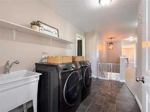 348 Hoops Loop Road, Shilo, MB - Indoor Photo Showing Laundry Room