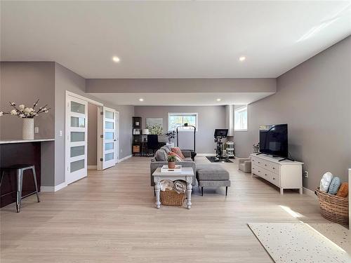 348 Hoops Loop Road, Shilo, MB - Indoor