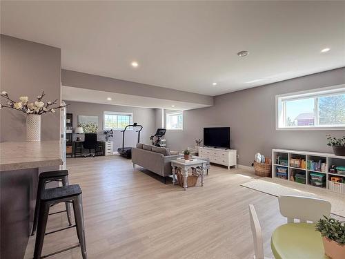348 Hoops Loop Road, Shilo, MB - Indoor