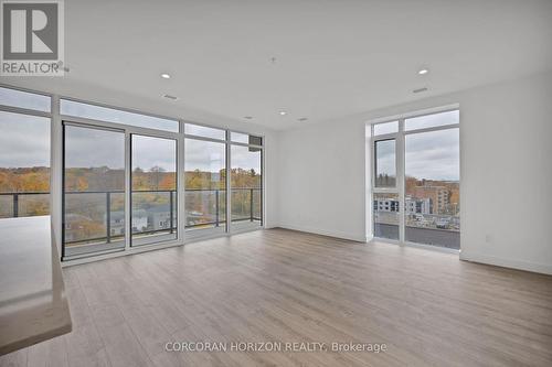 901 - 50 Grand Avenue S, Cambridge, ON - Indoor