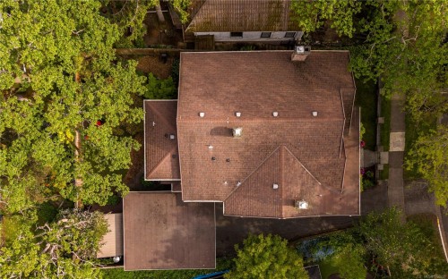 1069 Joan Cres, Victoria, BC 