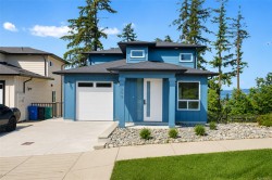 909 Harbour View St Nanaimo, BC V9R 4V4