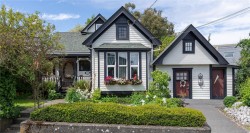 814 Hereward Rd Victoria, BC V9A 4C8