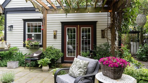 814 Hereward Rd, Victoria, BC 