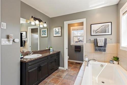 11 Spillway Cove, St Malo, MB 