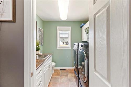 11 Spillway Cove, St Malo, MB 