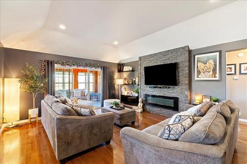 11 Spillway Cove, St Malo, MB 