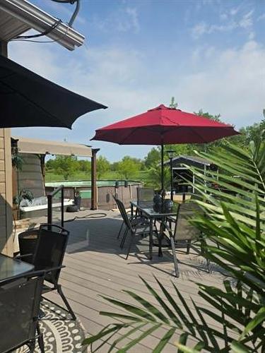 11 Spillway Cove, St Malo, MB 