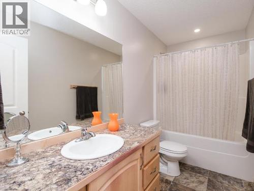 137 Olive May Way, Whitehorse, YT - Indoor Photo Showing Bathroom
