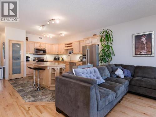 137 Olive May Way, Whitehorse, YT - Indoor