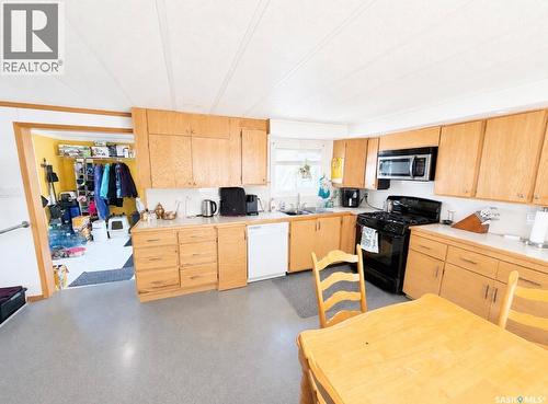 509 Toews Street, Morse, SK - Indoor Photo Showing Kitchen