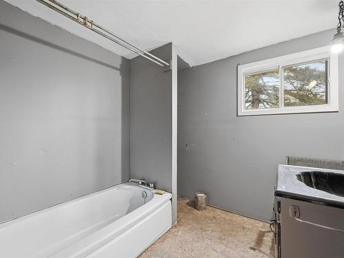 7942 Highway 215, Cambridge, NS 
