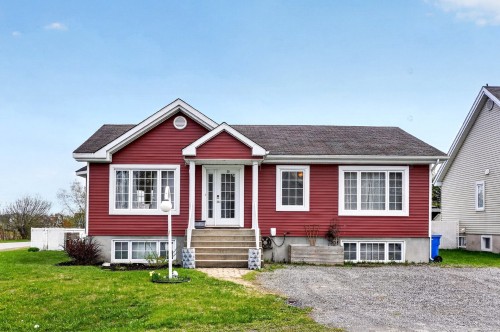 30 Rue Richard  Lanoraie, QC J0K 1E0