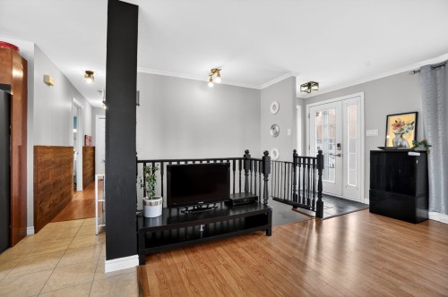 Mud Room - 30 Rue Richard, Lanoraie, QC - Indoor Photo Showing Other Room
