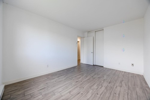 Chambre à coucher - 29-555Z Montrose Drive, Beaconsfield, QC - Indoor Photo Showing Other Room