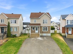 2474 Rue de la Fléole  Terrebonne (La Plaine), QC J7M 2C5
