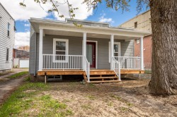 109 Rue Cousins N.  Saint-Jean-Sur-Richelieu, QC J3B 5S9