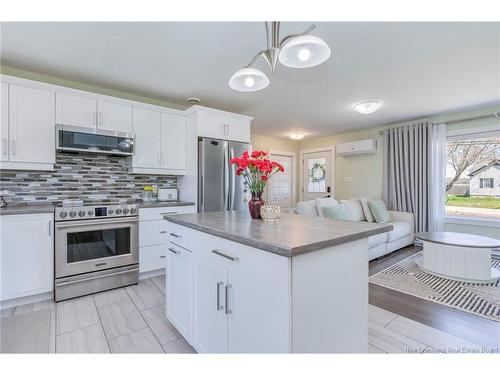 1042 Elmwood, Moncton, NB 