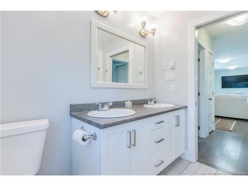 1042 Elmwood, Moncton, NB 