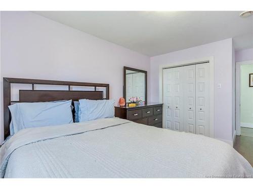1042 Elmwood, Moncton, NB 