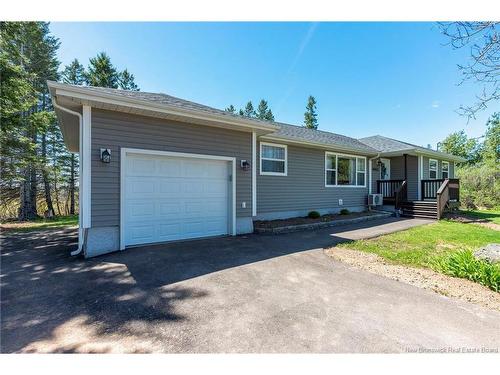 1042 Elmwood, Moncton, NB 