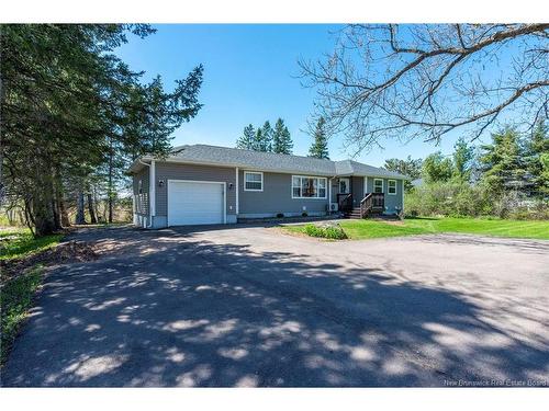 1042 Elmwood, Moncton, NB 