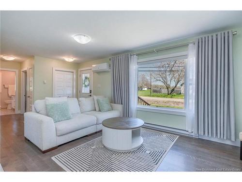 1042 Elmwood, Moncton, NB 