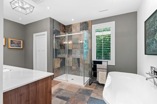 Salle de bains attenante à la CCP - 481 Route De La Montagne-D'Argent, La Conception, QC - Indoor Photo Showing Bathroom