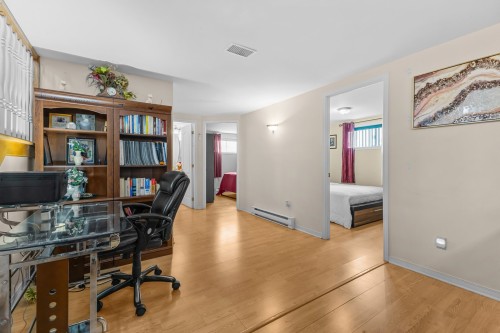 Family Room - 692 Rue Forand, Repentigny (Le Gardeur), QC - Indoor