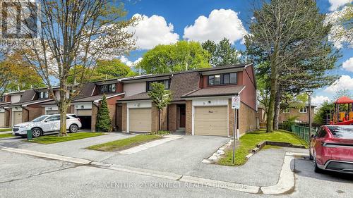 9 - 260 AVENUE ROAD  Richmond Hill, ON L4C 5G6