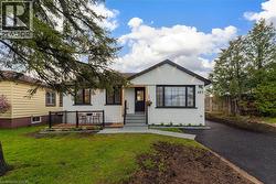 487 EAST 37TH Street  Hamilton, ON L8V 4C1