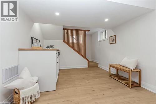487 East 37Th Street, Hamilton, ON - Indoor Photo Showing Other Room