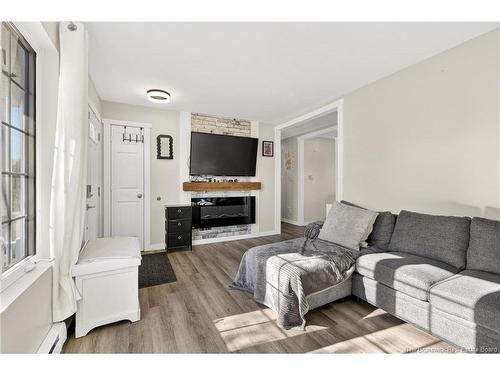 205 Thomas St, Dieppe, NB 