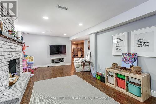 1980 Hartland Drive, Mississauga, ON - Indoor With Fireplace