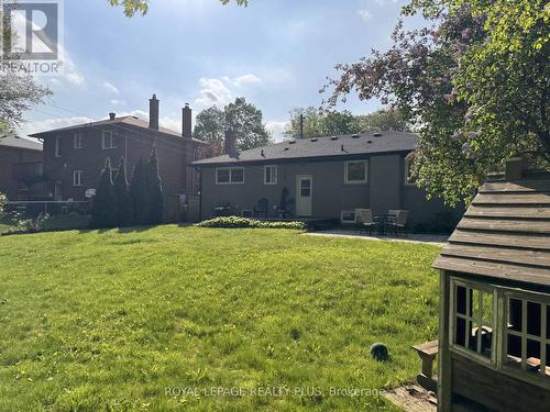 1980 Hartland Drive, Mississauga, ON - Outdoor