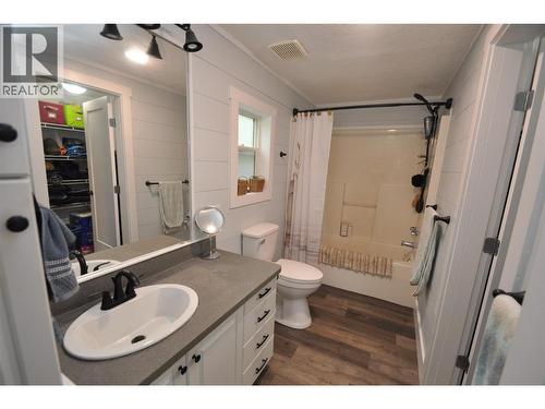 5604 Highway 3A Highway, Nelson, BC 