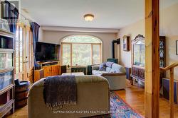 Lower level familyroom - 