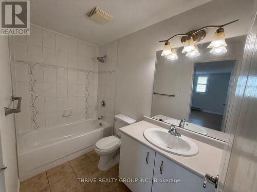 706 - 76 Baseline Road W, London South (South E), ON - Indoor Photo Showing Bathroom