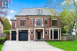 45 NORDEN CRESCENT Toronto, ON M3B 1B7