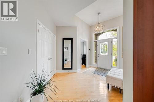 7840 Stella Crescent, Windsor, ON - Indoor Photo Showing Other Room