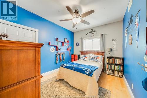 7840 Stella Crescent, Windsor, ON - Indoor Photo Showing Bedroom