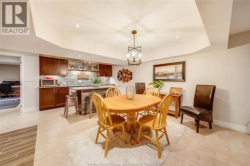 7840 Stella Crescent, Windsor, ON - Indoor Photo Showing Dining Room