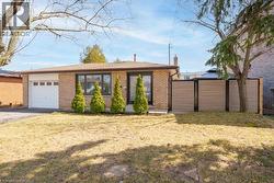 19 GLEN FOREST Drive  Hamilton, ON L8K 5V7