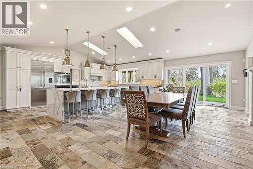 707 Eagle Drive, Burlington, ON - Indoor