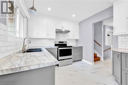 24 Oxford Street, Brantford, ON - Indoor Photo Showing Kitchen With Double Sink With Upgraded Kitchen
