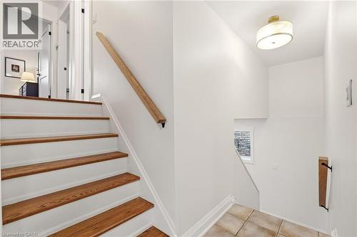 3452 Caplan Crescent, Burlington, ON - Indoor Photo Showing Other Room