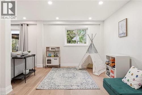 3452 Caplan Crescent, Burlington, ON - Indoor Photo Showing Other Room