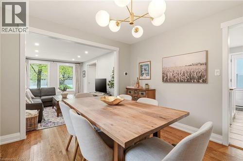 3452 Caplan Crescent, Burlington, ON - Indoor Photo Showing Dining Room